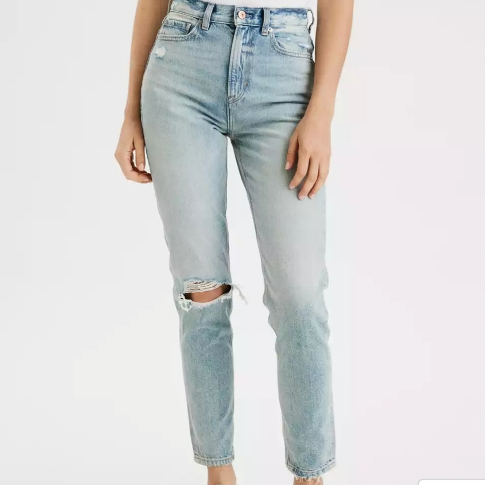 NWT AE Mom Jeans
